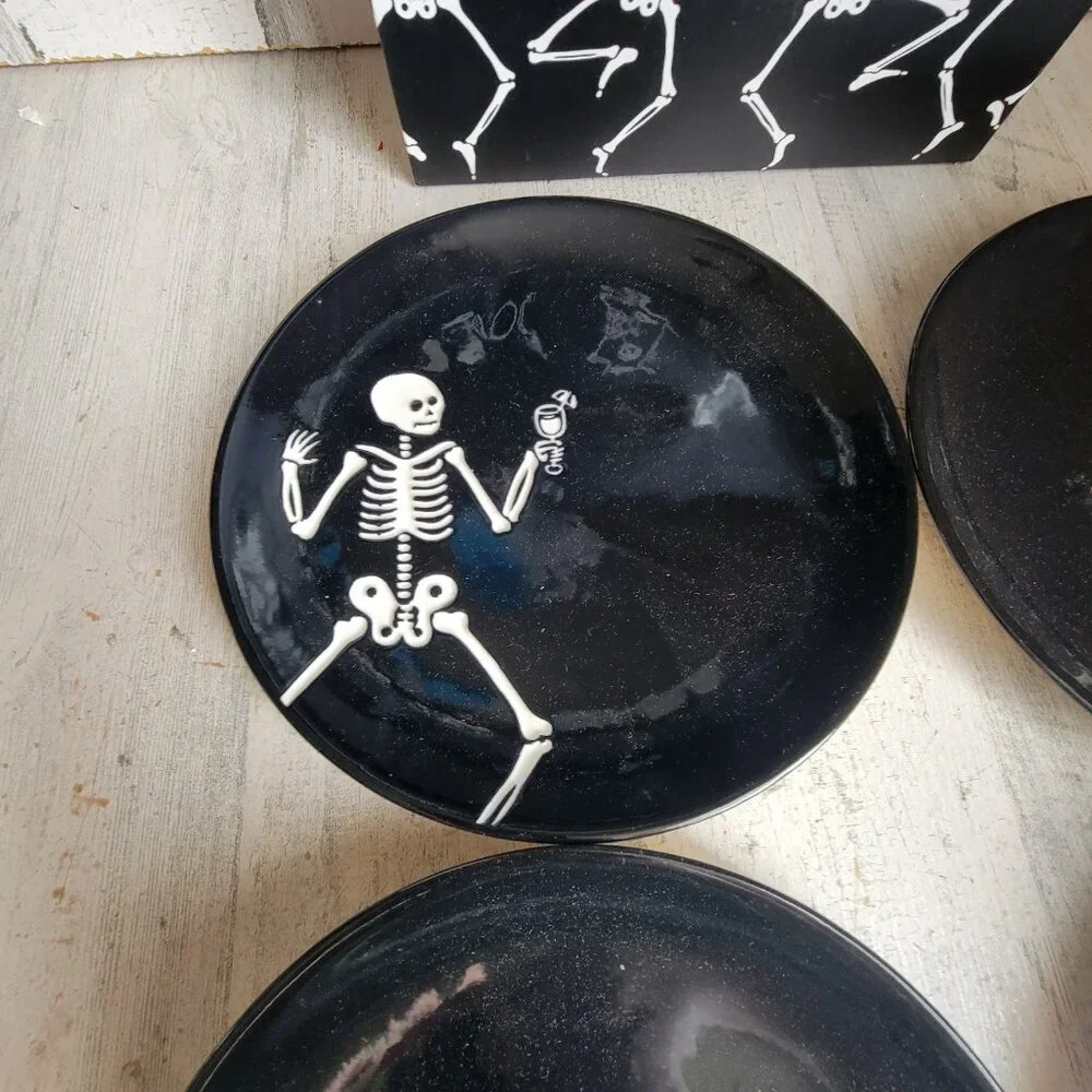 Pottery Barn party skeletons Halloween appetizer plate set decor black‎